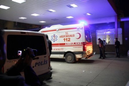 Polise attığı bomba elinde patladı, hayatını kaybetti (2)