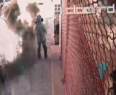 Polise Bombalı Tuzak Saniye Saniye Kamerada