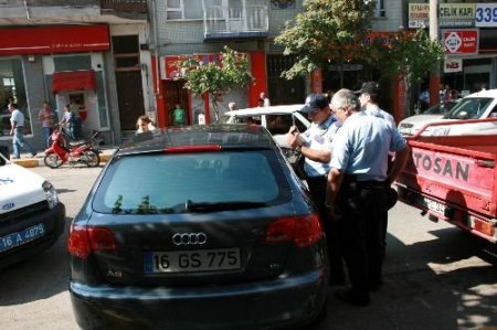 Polise Yakalanmamak İçin Uyuşturucuyu Yuttu
