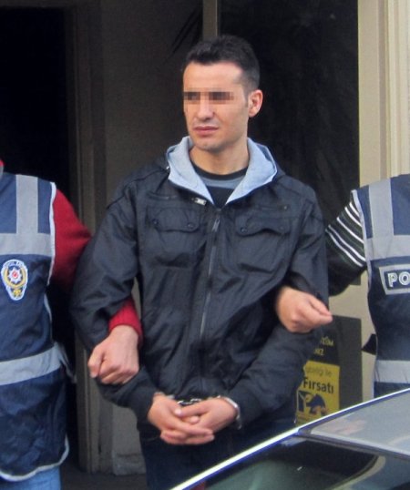 'Polisim' diyerek 3 kişiyi 20 bin lira dolandırdı