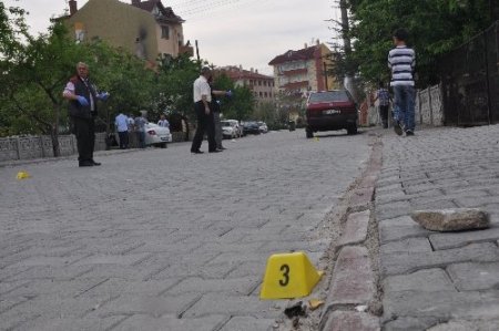 'Polisim' diyerek para istediler polis baskınıyla yakayı ele verdiler