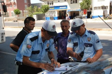 Polisin Ceza Kesmesini Engelleyemediler