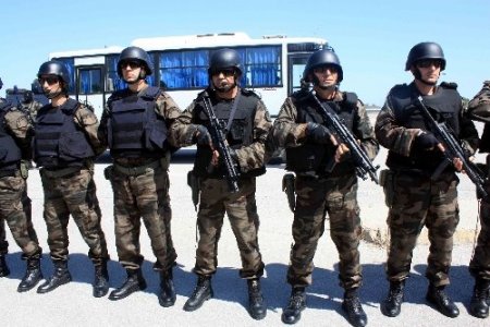 Polisin rehine kurtarma operasyonu, gerçeğini aratmadı