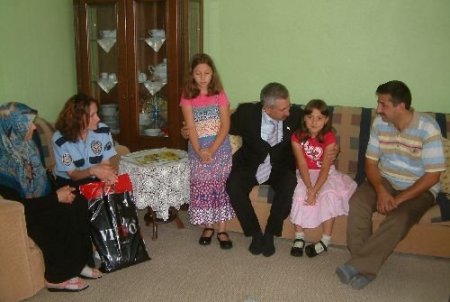 Polisler Gazileri Unutmadı