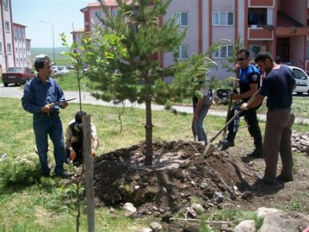 Polislerden Çevreci Organizasyon