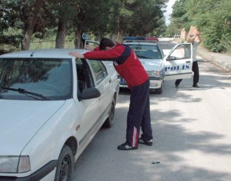 Polisten Kaçmak İsteyenleri Kapanlar Durduracak