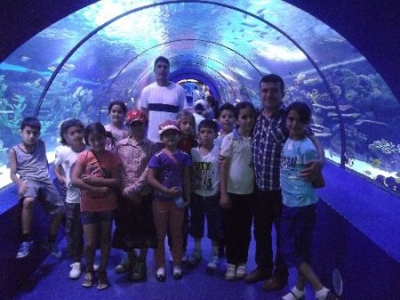 Polisten öğrencilere Antalya gezisi