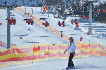 Polonyalı gazeteciler, Palandöken'de kayak keyfi yaptı