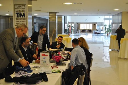 Polonyalılar Bursa tekstilini yerinde inceledi