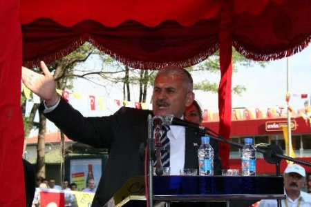 Posta Dağıtıcılarının Yürüyüşü Büyük Çekişmeye Sahne Oldu