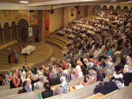 Prof. Dr. Özafşar: Diyanet, milletin vicdanı ve sağduyu sesi olmaya çalışıyor