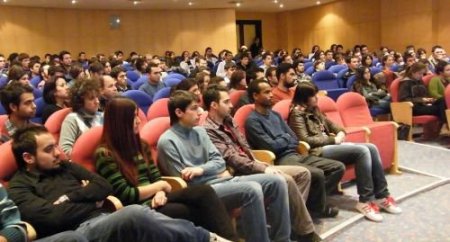 Prof. Dr. Usluer: Pandemik Gripten Korunmada Öncelikli Yöntem Aşılamadır