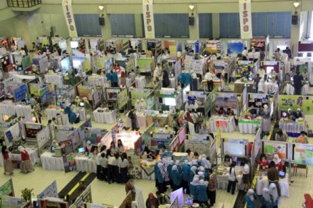 Proje Olimpiyatı Öğrenciler İçin Endonezya Parlamentosunda Özel Program