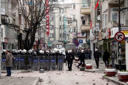 Protestolar üzerine BDP milletvekilleri Karadeniz turunu erteledi