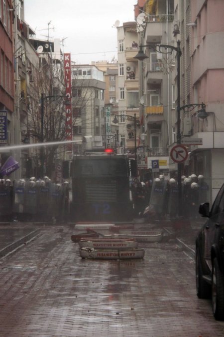 Protestolar üzerine BDP milletvekilleri Karadeniz turunu erteledi