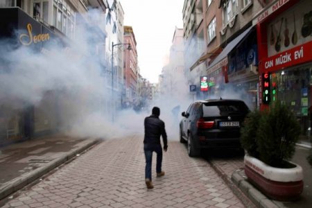 Protestolar üzerine BDP milletvekilleri Karadeniz turunu erteledi