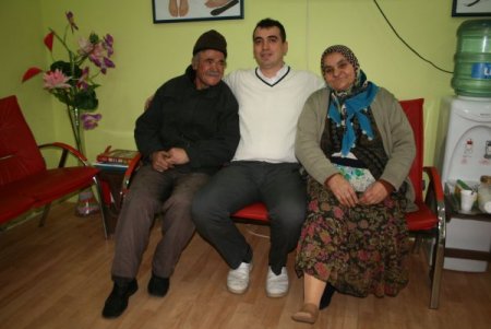 Protez Bacağa Kavuşan Yaşlı Çiftin Sevinci