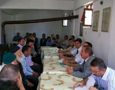 Protokol, Okuma Yazma Bilmeyen Kalmasın Diye Seferber Oldu