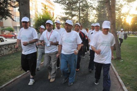Protokol üyeleri obezite testine göre 'yarı göbekli' çıktı