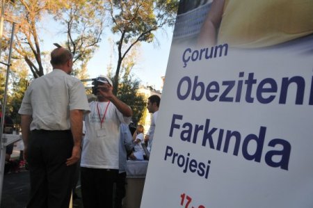 Protokol üyeleri obezite testine göre 'yarı göbekli' çıktı