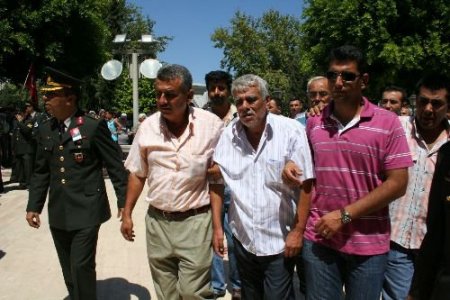 Provokatörler Şehit Cenazesinde Yine Sahne Aldı