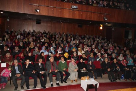 Psikolog Görhan'dan Velilere Karne Uyarısı: Çocuğunuzun Karnesini Sevginizle Bağdaştırmayın