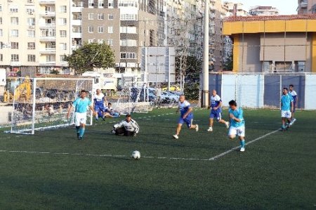 PTT çalışanları futbol turnuvasıyla kaynaşıyor