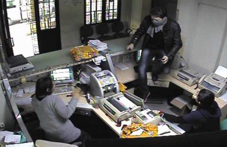 PTT soygunu güvenlik kamerasında