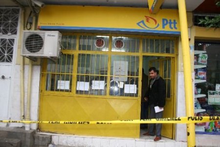 Ptt Şubesini Soyan Zanlı 10 Bin Lirayı Alarak Kayıplara Karıştı