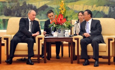 Putin, Çin Meclis Başkanı Wu İle Görüştü