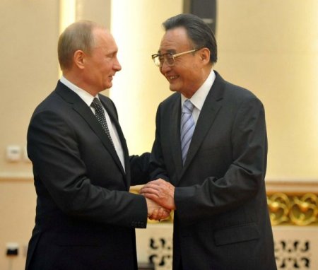 Putin, Çin Meclis Başkanı Wu İle Görüştü