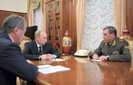 Putin, Genelkurmay Başkanı'nı da görevden aldı