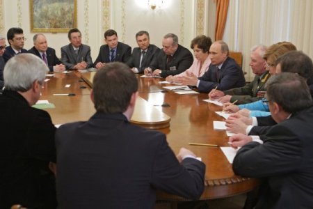 Putin, İktidar Partisi İçin Yeni Yüzler İstedi