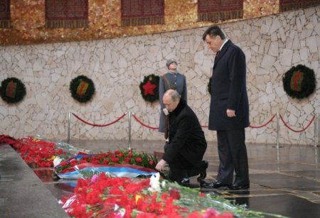 Putin, Stalingrad törenlerine katıldı