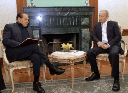 Putin Balık Tuttu, Berlusconi Seyretti