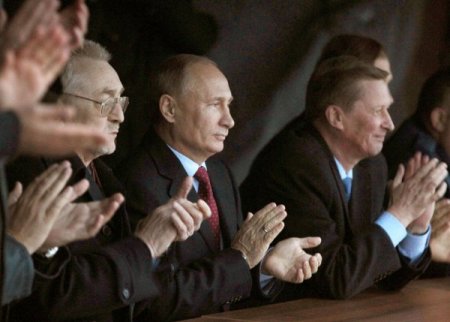 Putin kargo uçağın test uçuşunu izledi, 39 adet alım yaptı