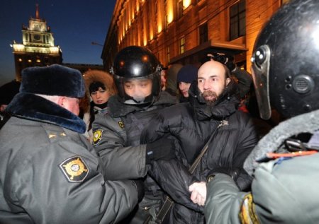 Putin Karşıtı Gösteriye Polis Müdahale Etti; 49 Kişi Göz Altına Alındı