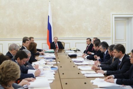 Putin: Petrol 93 Dolar Olursa, Rezerv Fonumuz 50 Milyar Dolara Ulaşır