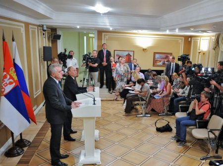 Putin: Romney’in Rusya eleştirisi, füze kalkanında haklı olduğumuzu gösteriyor