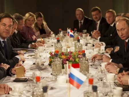 Putin: Rusya'da farklı cinsiyetlere yönelik ayrımcılık yapılmaz