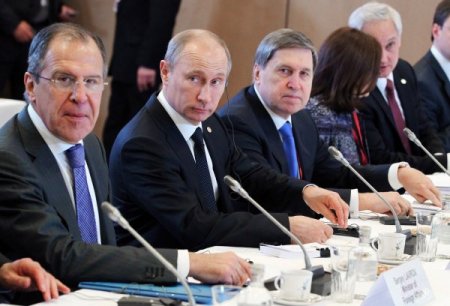 Putin: Suriye’de kaos değil, demokratik rejim görmek istiyoruz