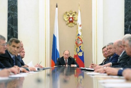 Putin: Yabancı askeri güçler Afganistan’da başarılı olamadı