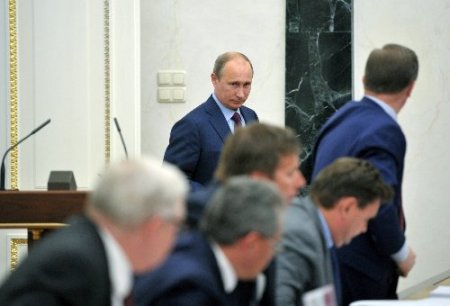 Putin’den hükümete ekonomik uyarı