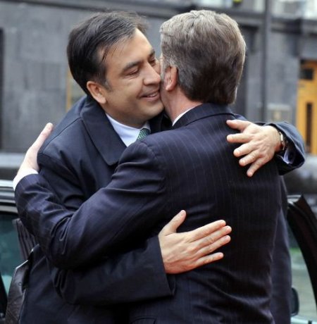 Putin'den Yuşçenko'ya: 'saakaşvili İle Yemek Yerken Kravat Takma' (2)