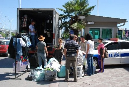 Ragga Oktay'ın gözaltına alınmasına sebep olan kostümler emniyete getirildi