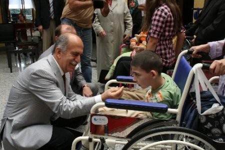 Ramazan Bereketi Özürlü Vatandaşlara Tekerlekli Sandalye Olarak Yansıdı