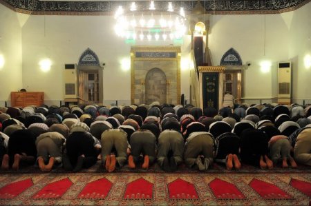 Ramazan Coşkusu İlk Teravih Namazıyla Başladı