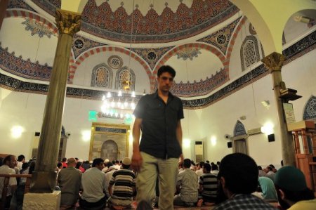 Ramazan Coşkusu İlk Teravih Namazıyla Başladı