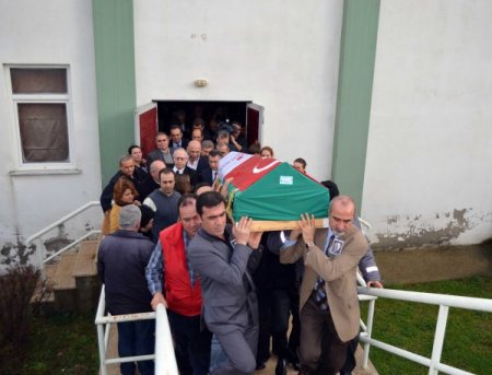 Rasathane 'Deprem Dede'yi son yolculuğuna uğurladı