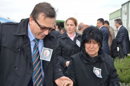 Rasathane 'Deprem Dede'yi son yolculuğuna uğurladı